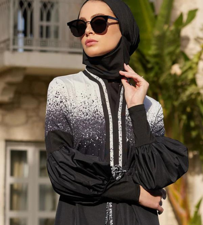  Mayovera Black and white swimwear for veiled women