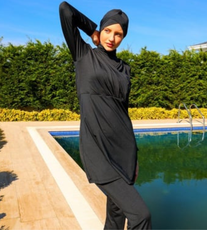 Double neck swimwear for women