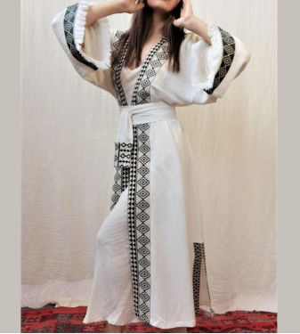 Women's White Embroidered Abaya
