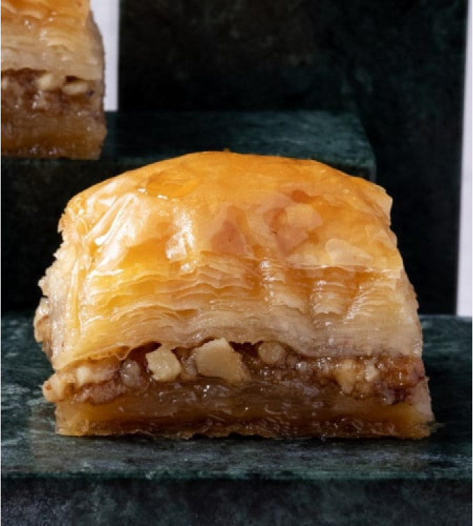 Baklava with walnuts from Karaköy Güllüoğlu- 1kg