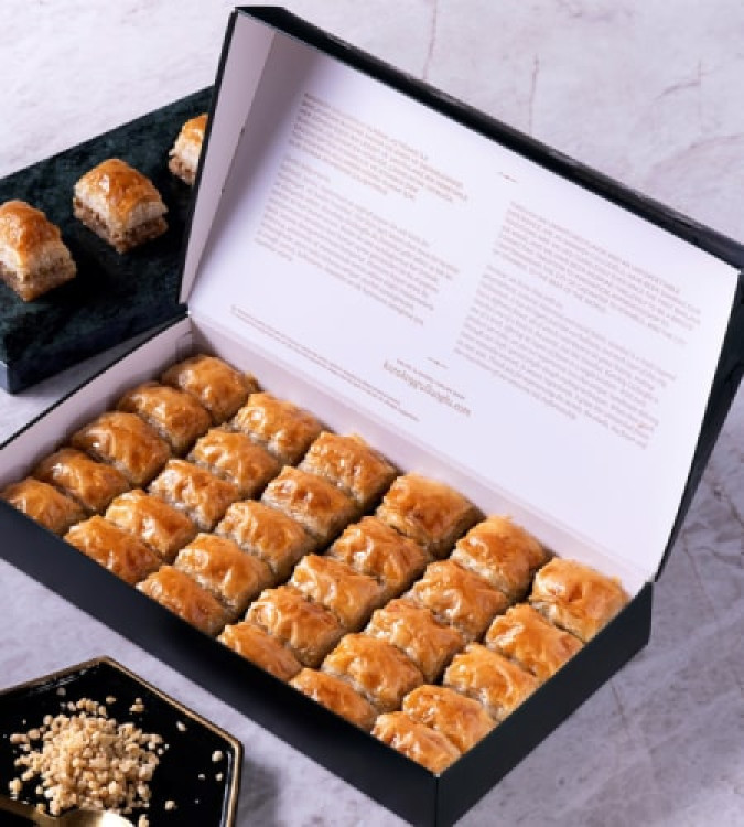 Baklava with walnuts from Karaköy Güllüoğlu- 1kg