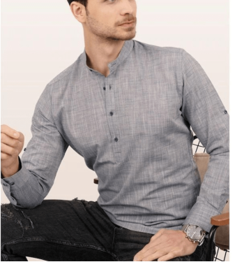 Men's shirt with a classic collar and buttons design