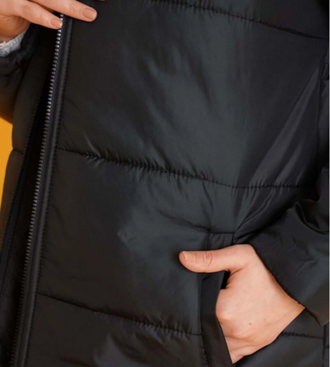 Black ًWomen's Black Puffer Coat's puffer coat