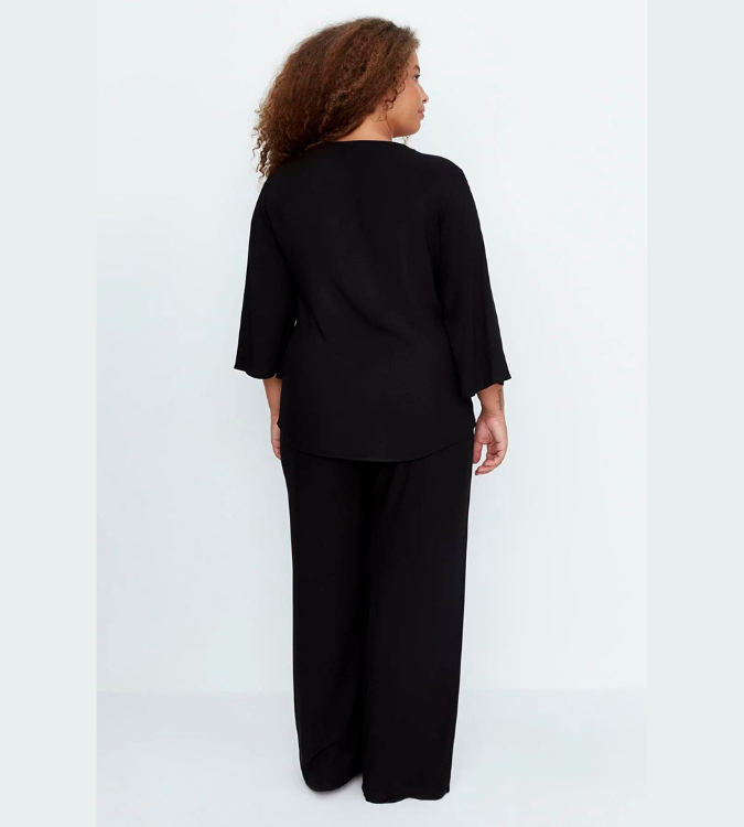 Women's black pajamas