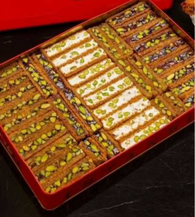 Mixed Ottoman Kadayef - Crystal Box 500 g - by Hafiz Mustafa