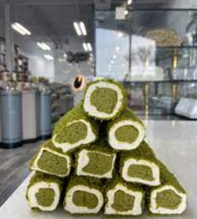 Turkish Delight Rolls with crushed Pistachio 500 gr