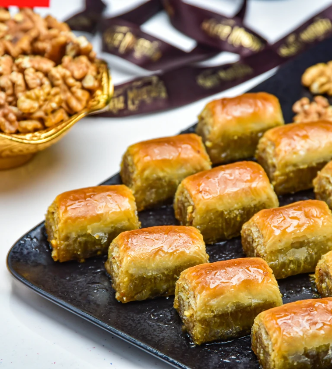 Walnut Mixed Baklava - L Box 1.7kg - by Hafiz Mustafa