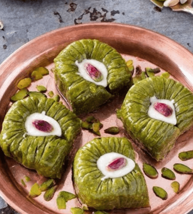 Sultan Baklava with Pistachio - L box 1.7kg - by Hafiz Mustafa