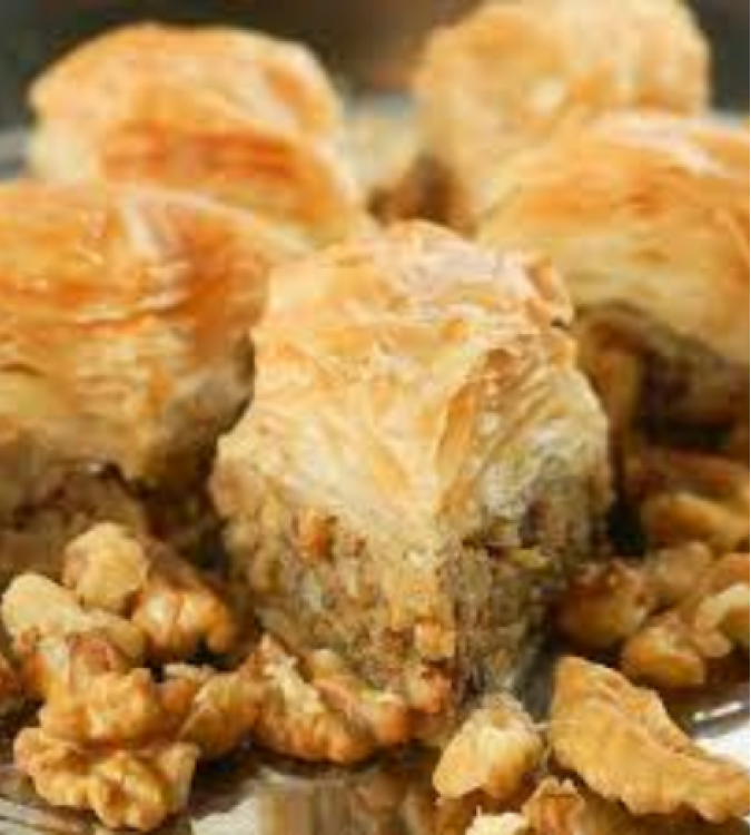 Baklava with Walnut - Small Box 1kg - by Hafiz Mustafa