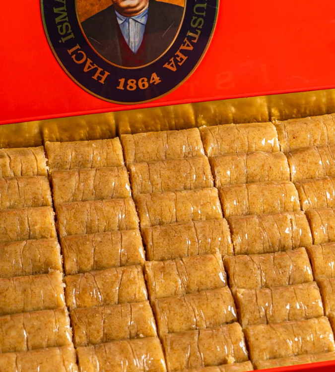 Walnut Wrap Baklava - 1kg Small Box - Hafiz Mustafa