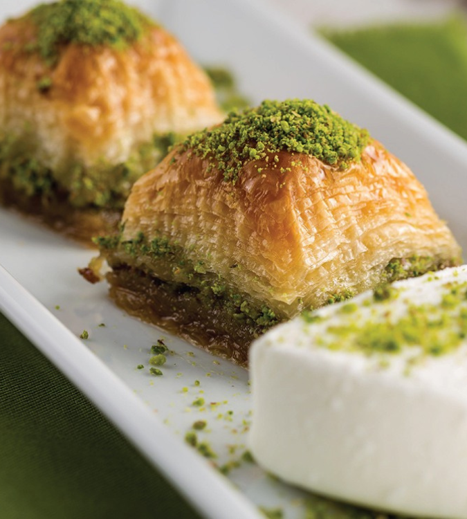 Dry Baklava with Pistachio - 1Kg Small Box - by Hafiz Mustafa