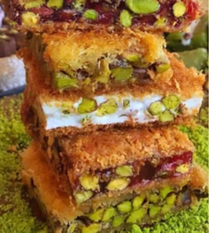 Mixed Ottoman Kadayef - Large Box - by Hafiz Mustafa