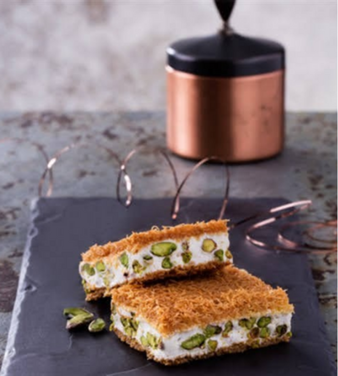 Mixed Ottoman Kadayef - Small Box 1kg - by Hafiz Mustafa.