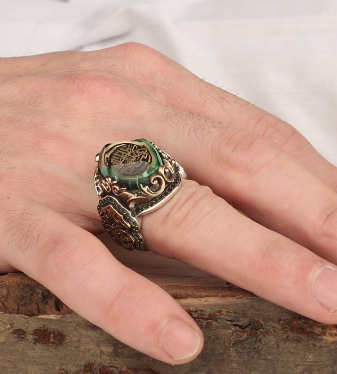 Men's ring, 925 silver, inlaid with amber stone, with a design that suffices with death as a preacher