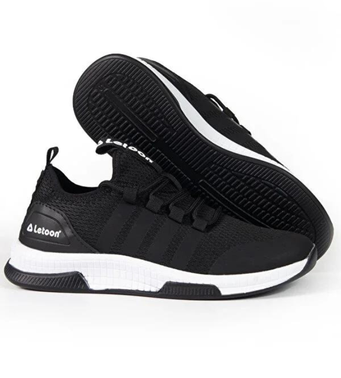 Comfortable and lightweight unisex sneaker from Flo